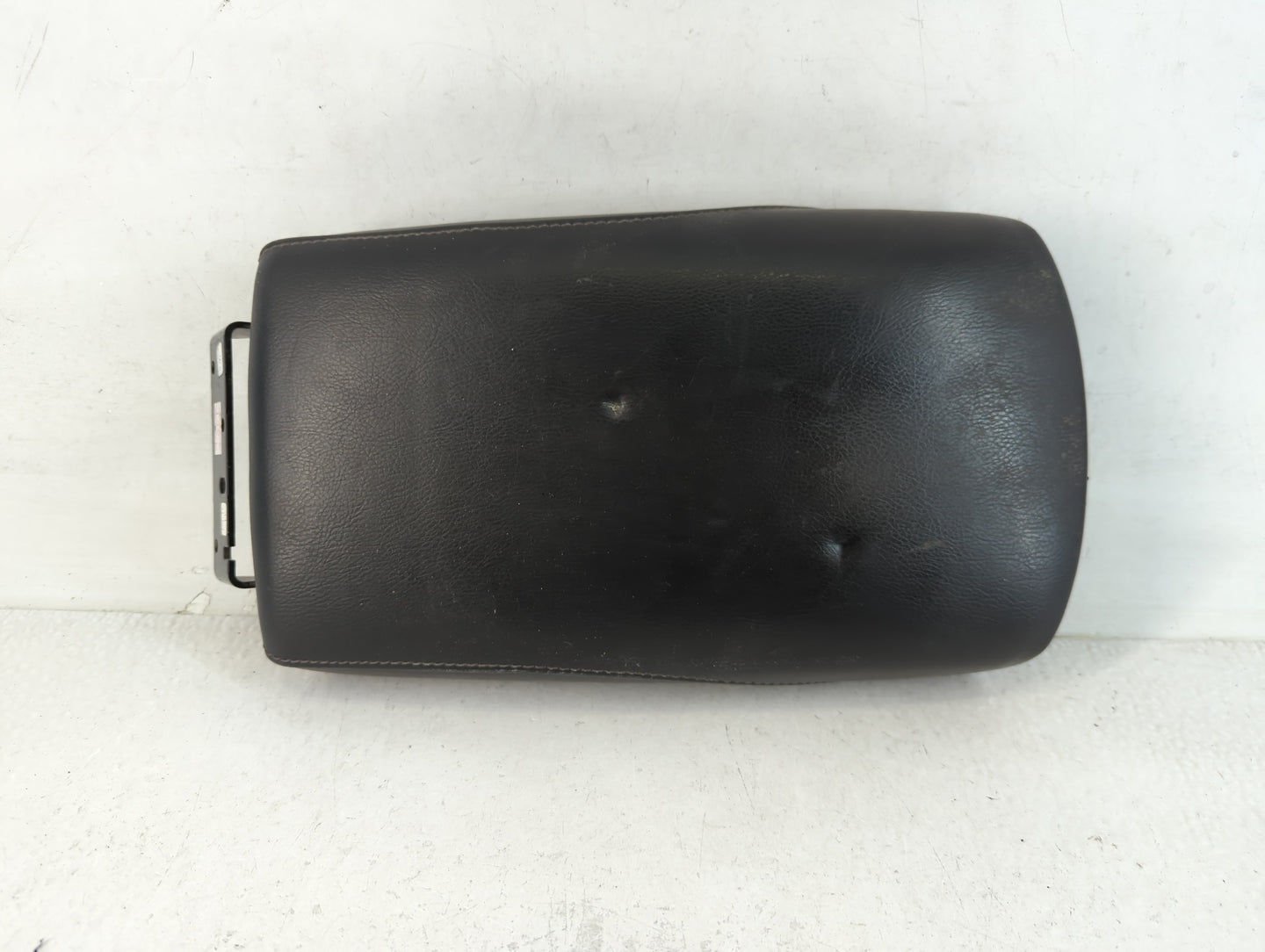 2015 Nissan Rogue Center Console Armrest Cover Lid Fits OEM Used Auto Parts - Oemusedautoparts1.com