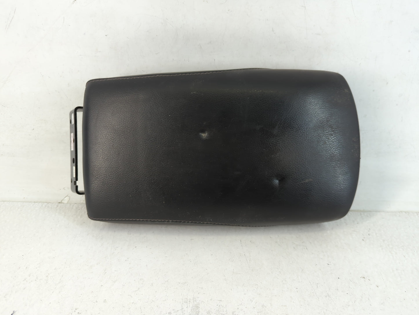 2015 Nissan Rogue Center Console Armrest Cover Lid Fits OEM Used Auto Parts - Oemusedautoparts1.com