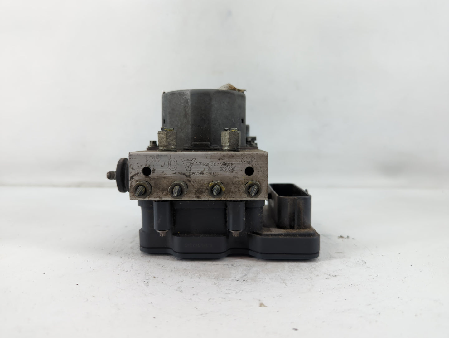 2014-2015 Nissan Rogue ABS Pump Control Module Replacement P/N:269 620 47660 4BA0A Fits Fits 2014 2015 OEM Used Auto Parts -