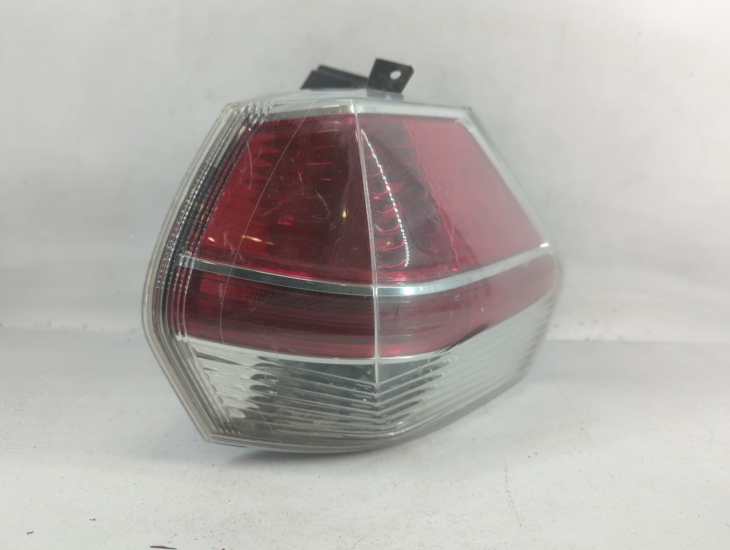 2015 Nissan Rogue Tail Light Assembly Driver Left OEM Fits OEM Used Auto Parts - Oemusedautoparts1.com