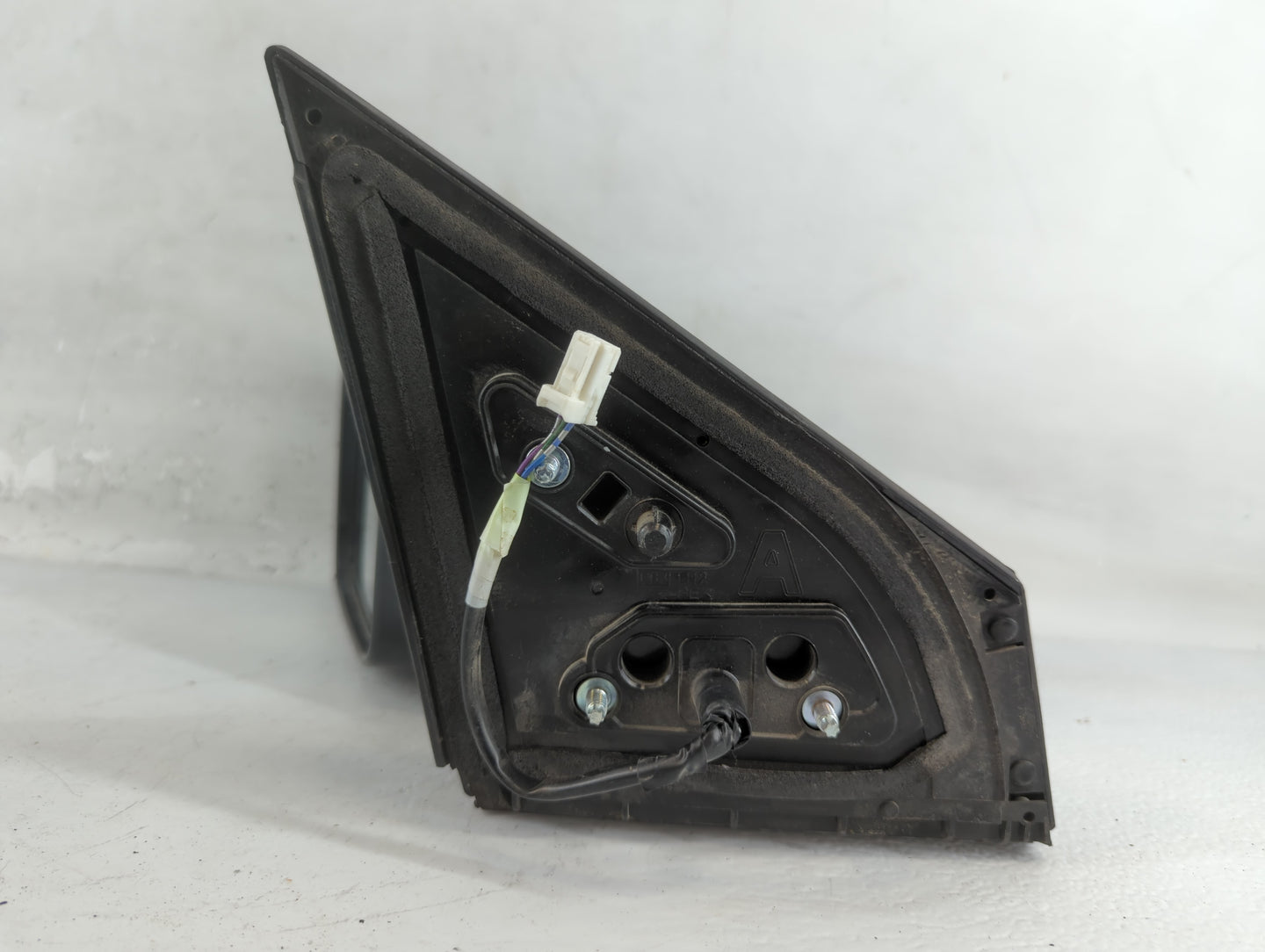 2008-2015 Nissan Rogue Driver Side View Mirror - Left Door Mirror OEM Used - Oemusedautoparts1.com
