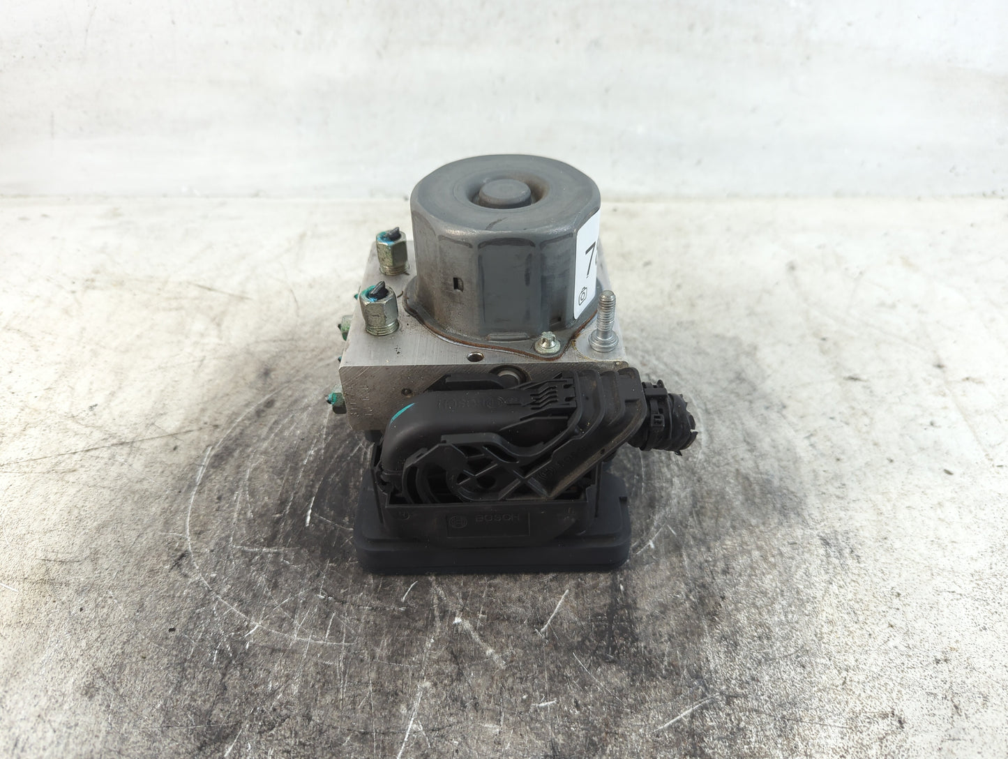 2015-2016 Nissan Rogue ABS Pump Control Module Replacement P/N:47660 4BF0A Fits Fits 2015 2016 OEM Used Auto Parts - Oemused