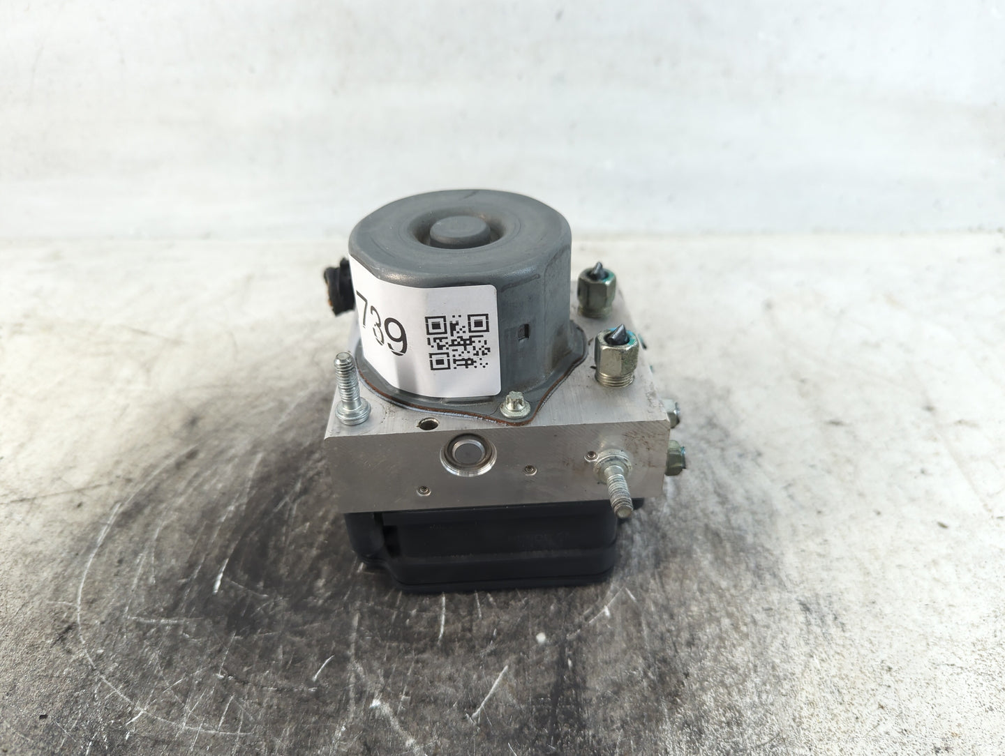 2015-2016 Nissan Rogue ABS Pump Control Module Replacement P/N:47660 4BF0A Fits Fits 2015 2016 OEM Used Auto Parts - Oemused