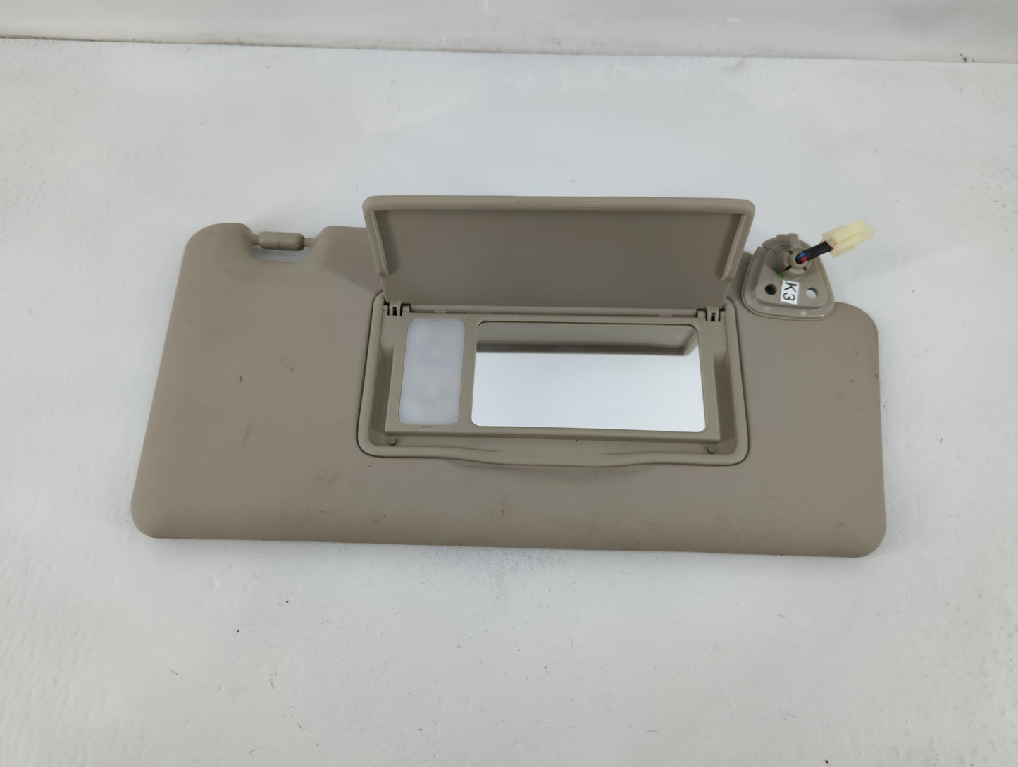 2008-2015 Nissan Rogue Sun Visor Shade Replacement Passenger Right Mirror Fits Fits 2008 2009 2010 2011 2012 2013 2014 2015 