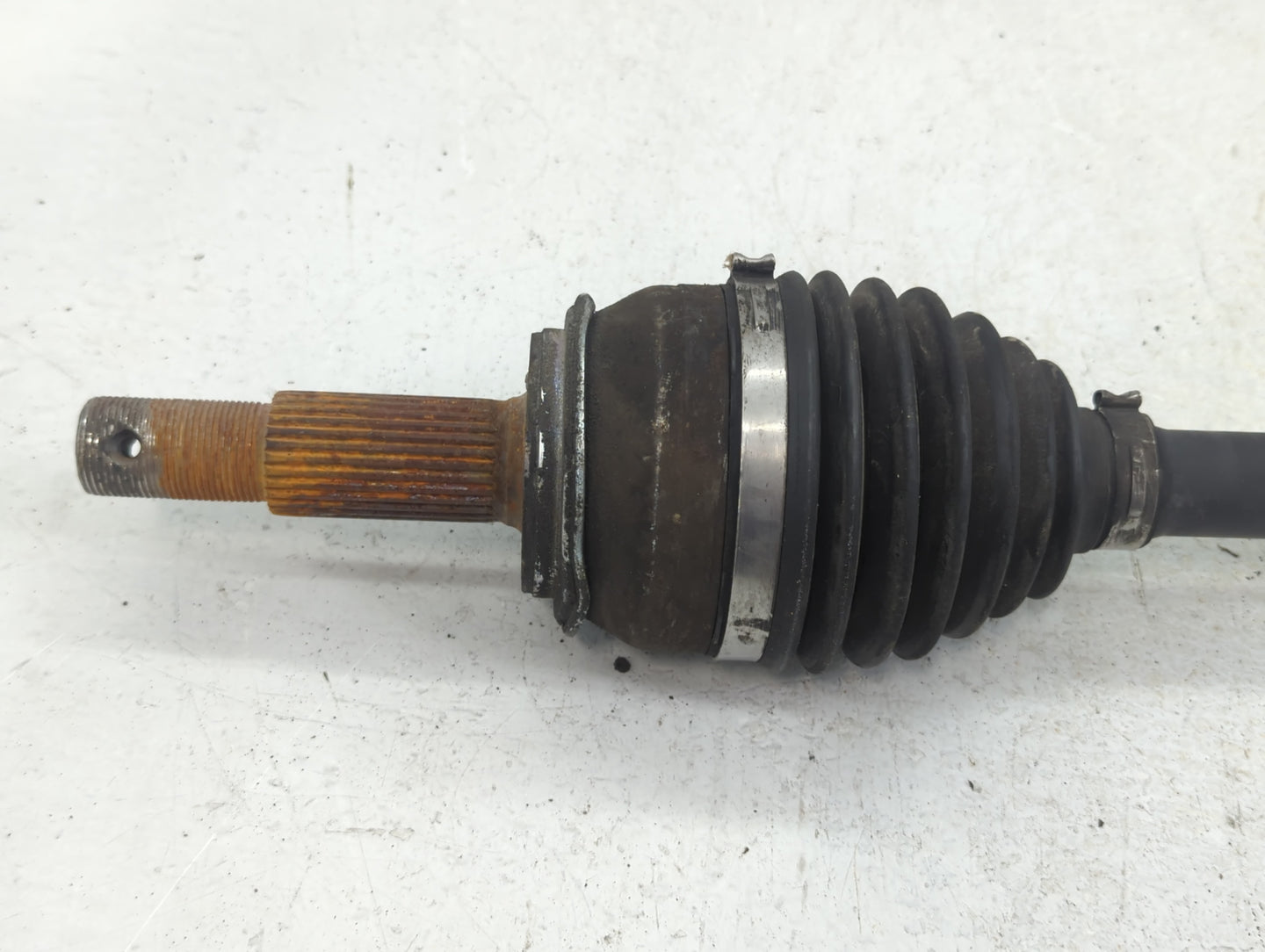 2014-2020 Nissan Rogue Axle Shaft Front Driver Cv C/v - Oemusedautoparts1.com