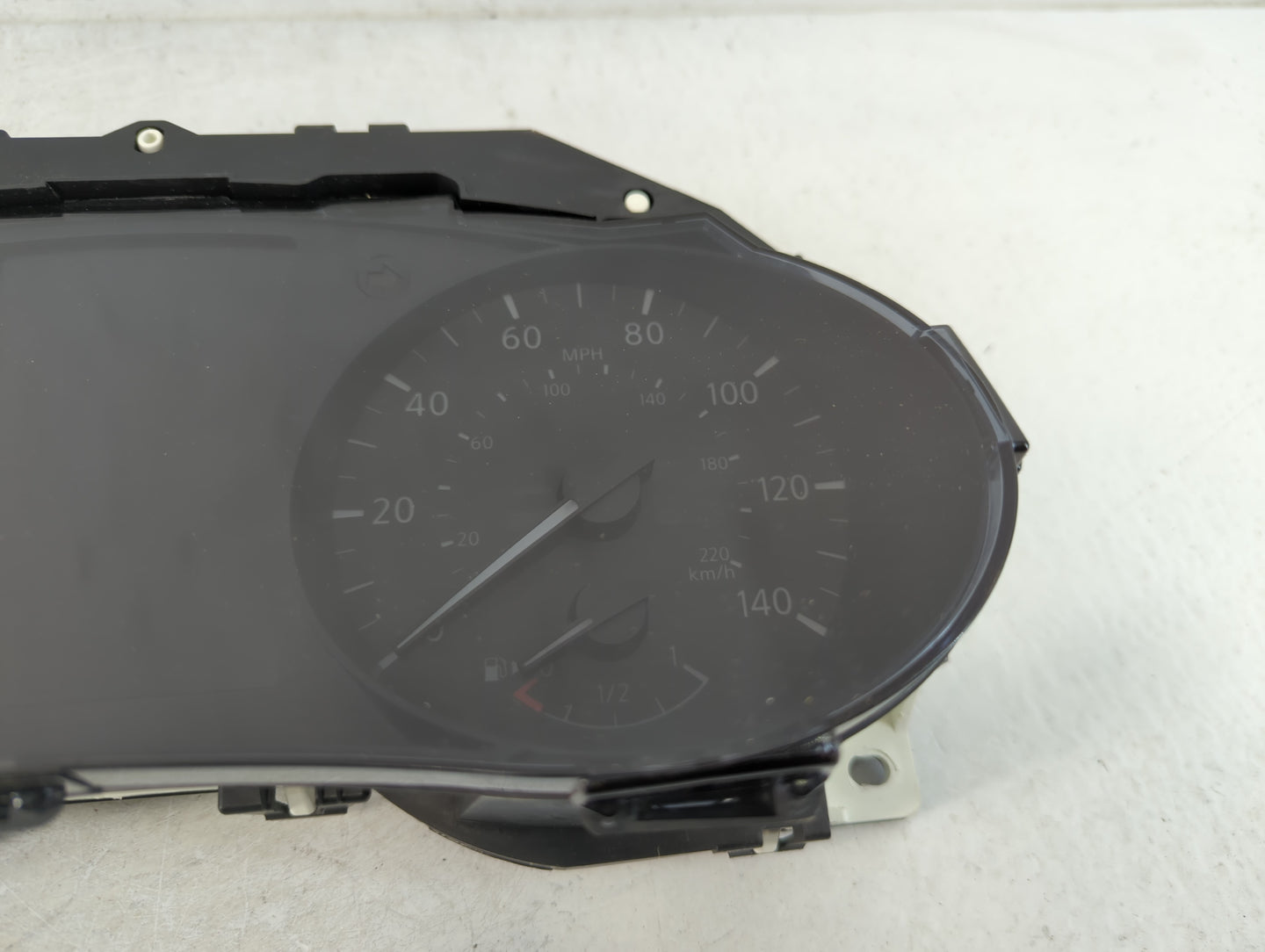 2014-2015 Nissan Rogue Instrument Cluster Speedometer Gauges P/N:5HA3A/V4SS Fits Fits 2014 2015 OEM Used Auto Parts - Oemuse