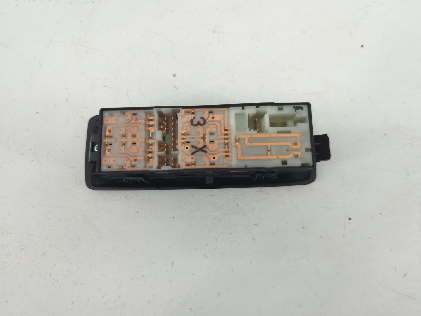 2015 Nissan Rogue Master Power Window Switch Replacement Driver Side Left Fits OEM Used Auto Parts - Oemusedautoparts1.com