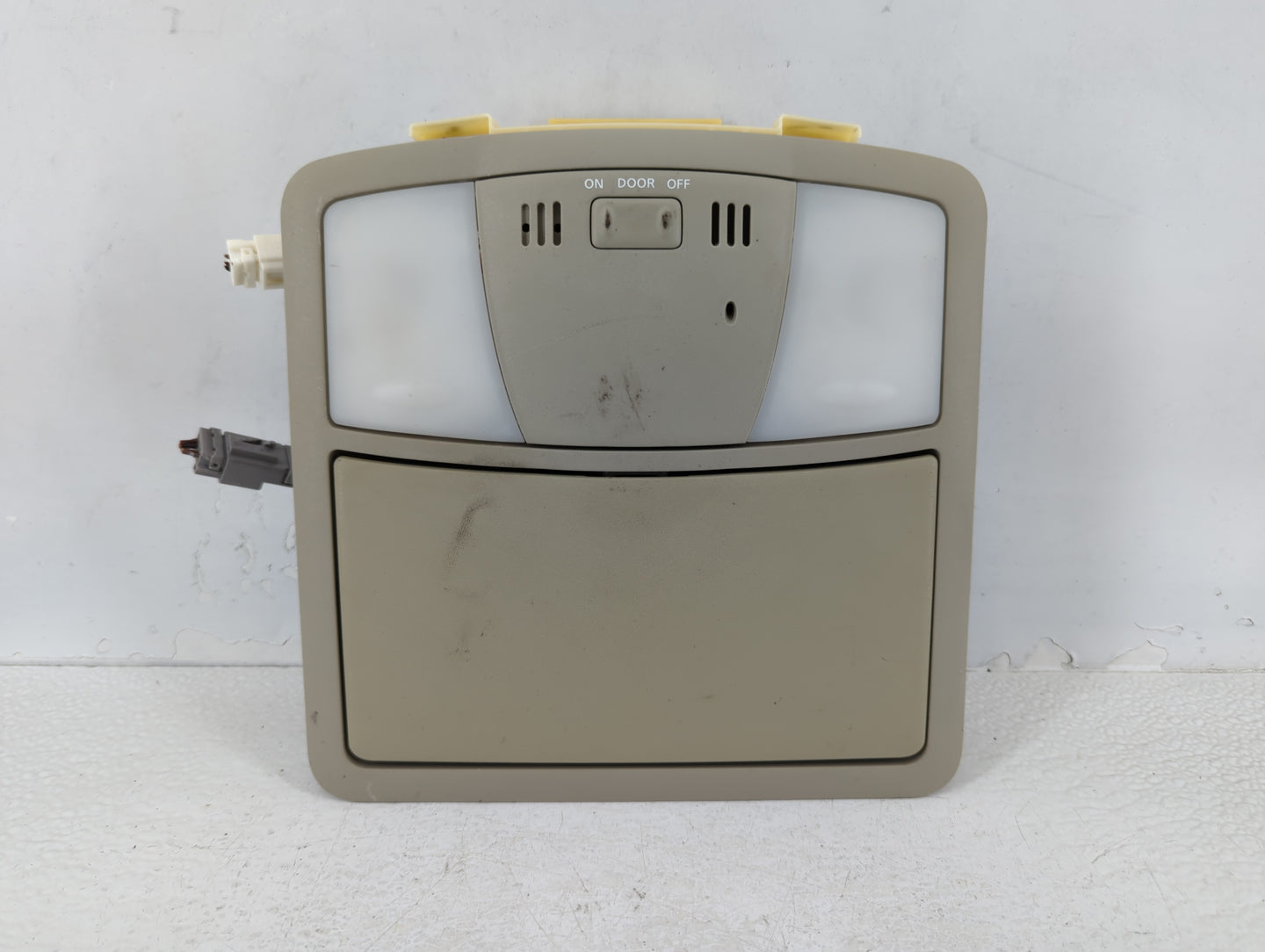 2015 Nissan Rogue Select Overhead Roof Console - Oemusedautoparts1.com