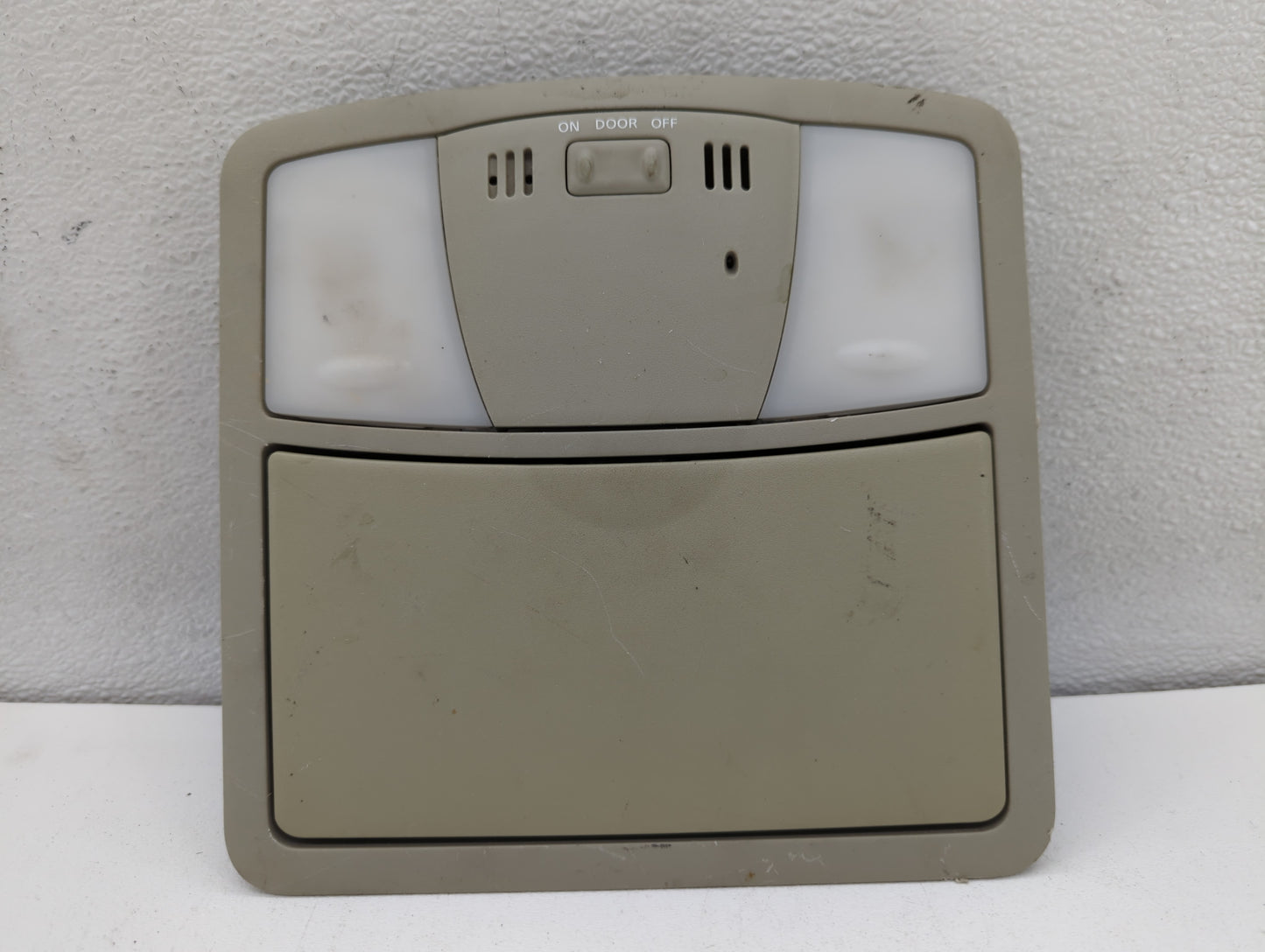2015 Nissan Rogue Select Overhead Roof Console - Oemusedautoparts1.com