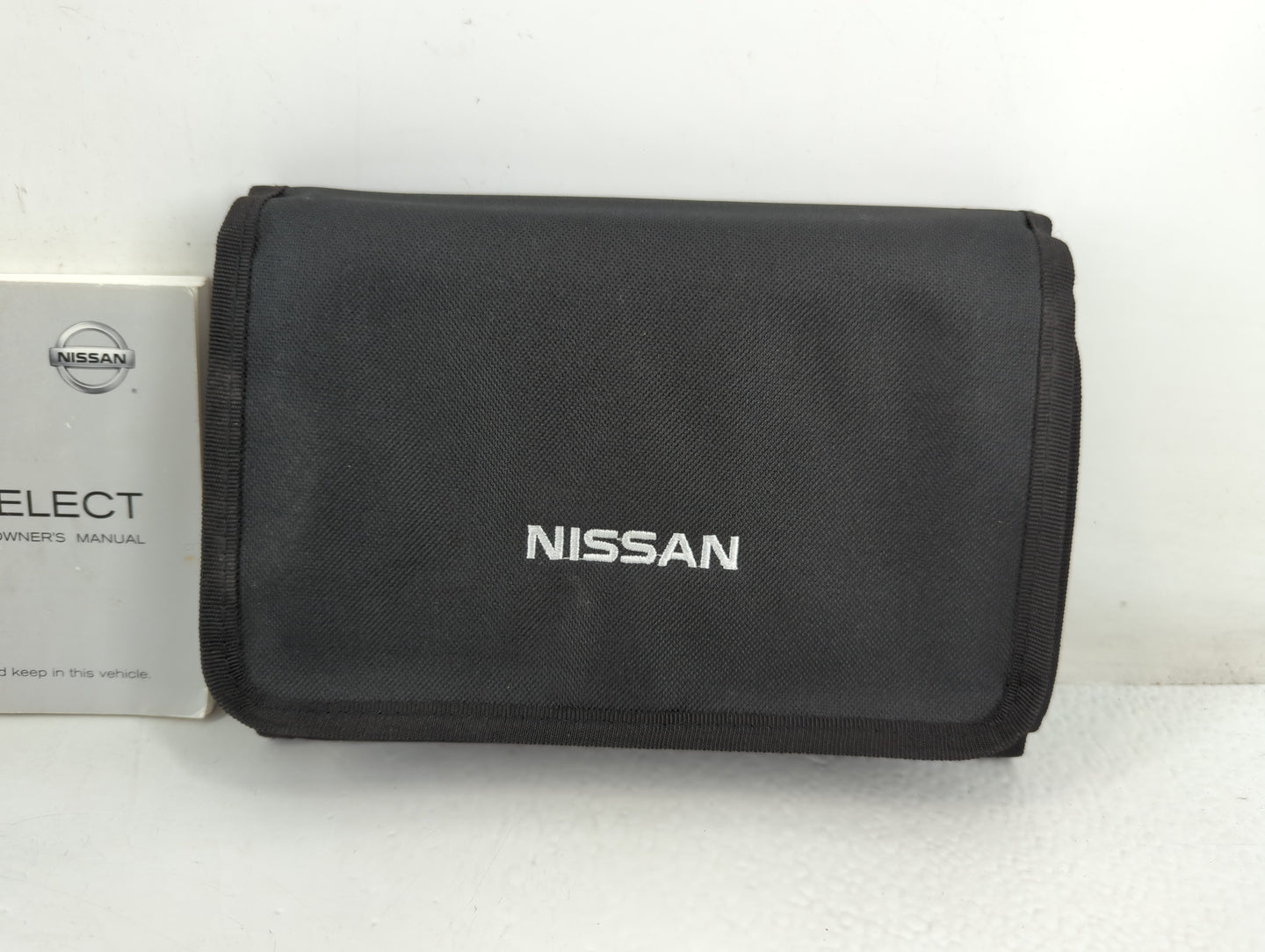 2015 Nissan Rogue Select Owners Manual Book Guide P/N:T00UM-JM07D OEM Used Auto Parts - Oemusedautoparts1.com