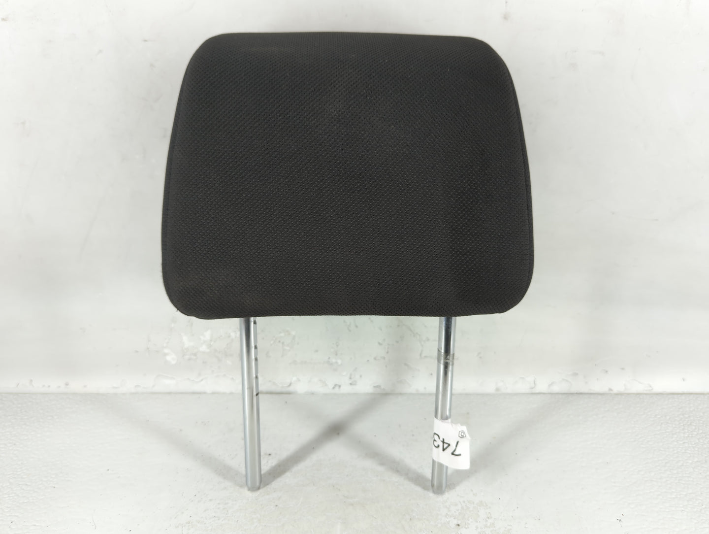 2015 Nissan Rogue Select Headrest Head Rest Front Driver Passenger Seat - Oemusedautoparts1.com