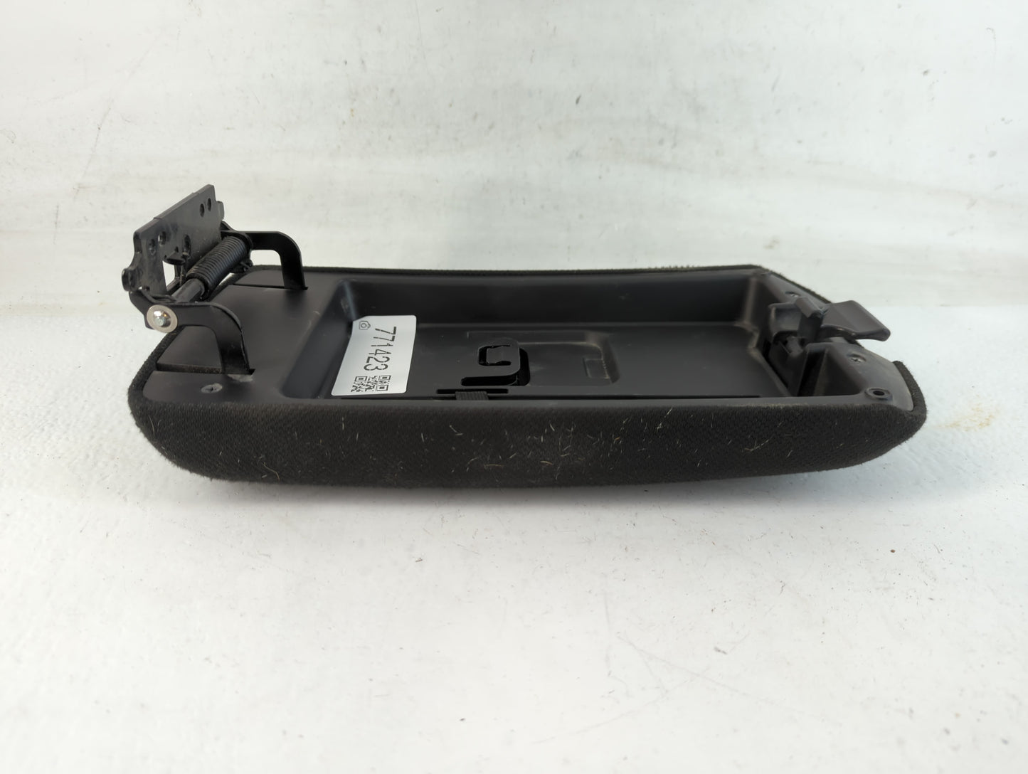 2015 Nissan Rogue Select Center Console Armrest Cover Lid Fits OEM Used Auto Parts - Oemusedautoparts1.com