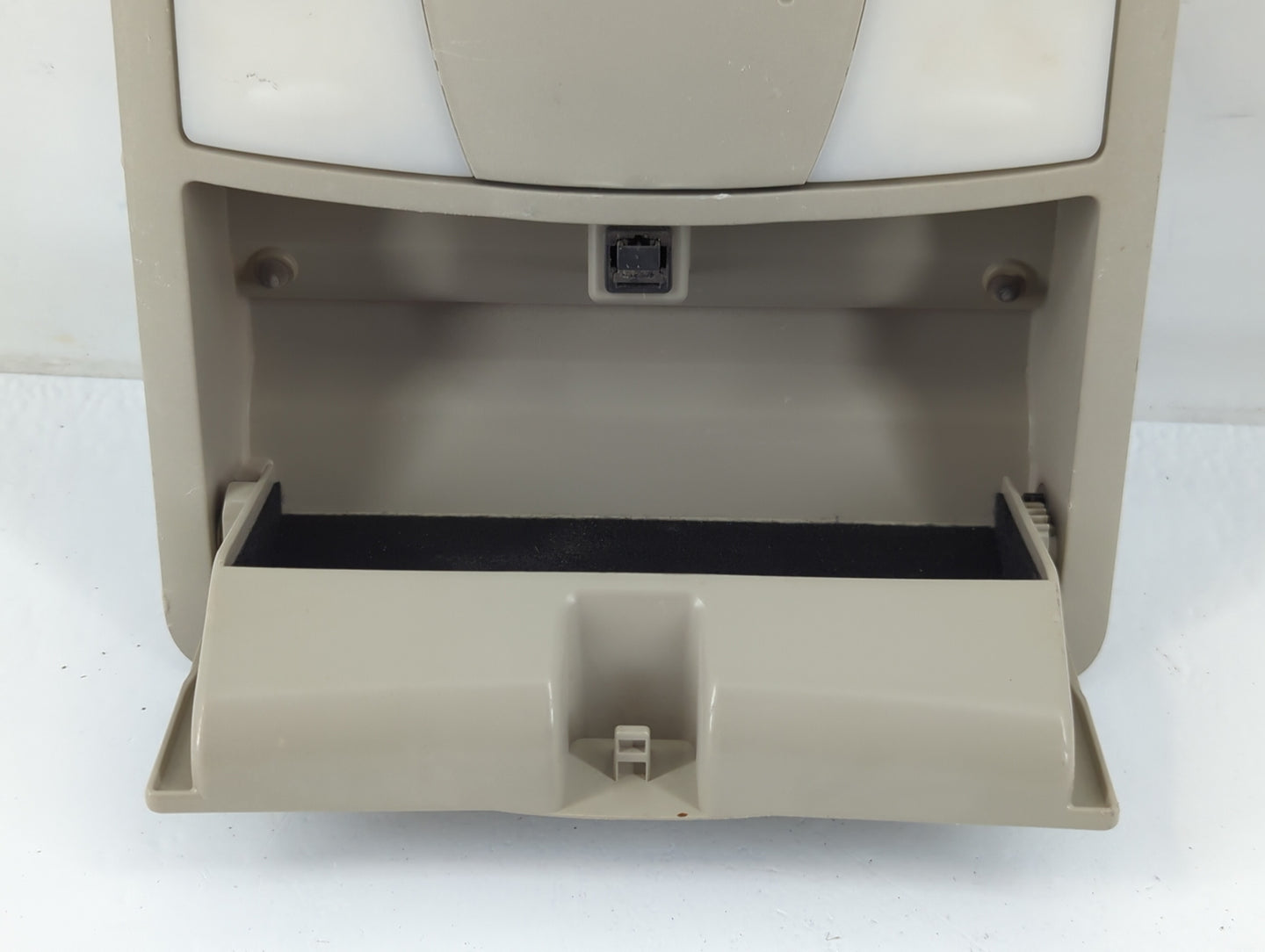 2015 Nissan Rogue Select Overhead Roof Console - Oemusedautoparts1.com
