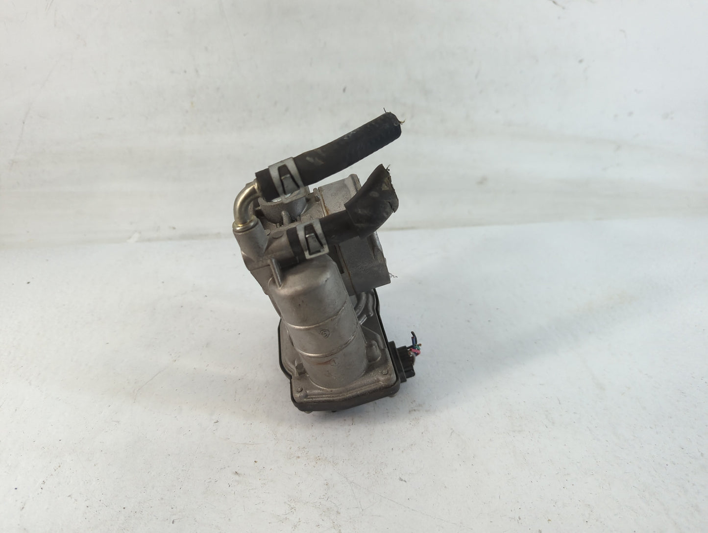 2015 Nissan Rogue Select Throttle Body P/N:5629H RME60-15 Fits Fits 2011 2012 2013 2014 OEM Used Auto Parts - Oemusedautopar