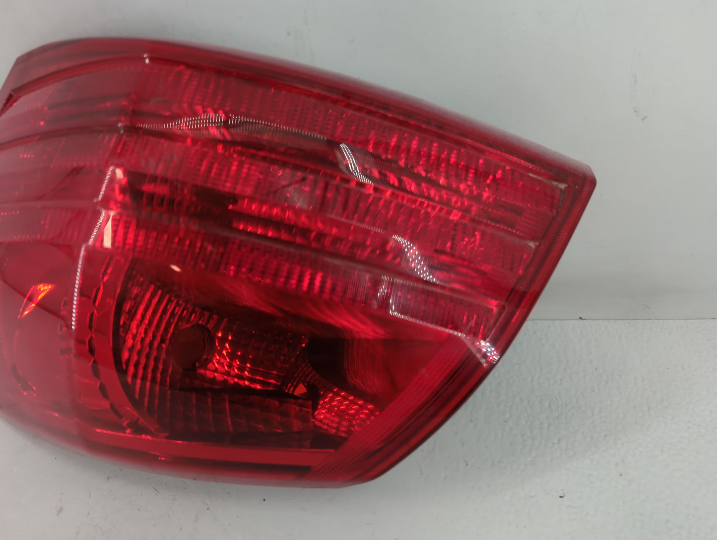 2015 Nissan Rogue Select Tail Light Assembly Passenger Right OEM Fits Fits 2008 2009 2010 2011 2012 2013 2014 OEM Used Auto 