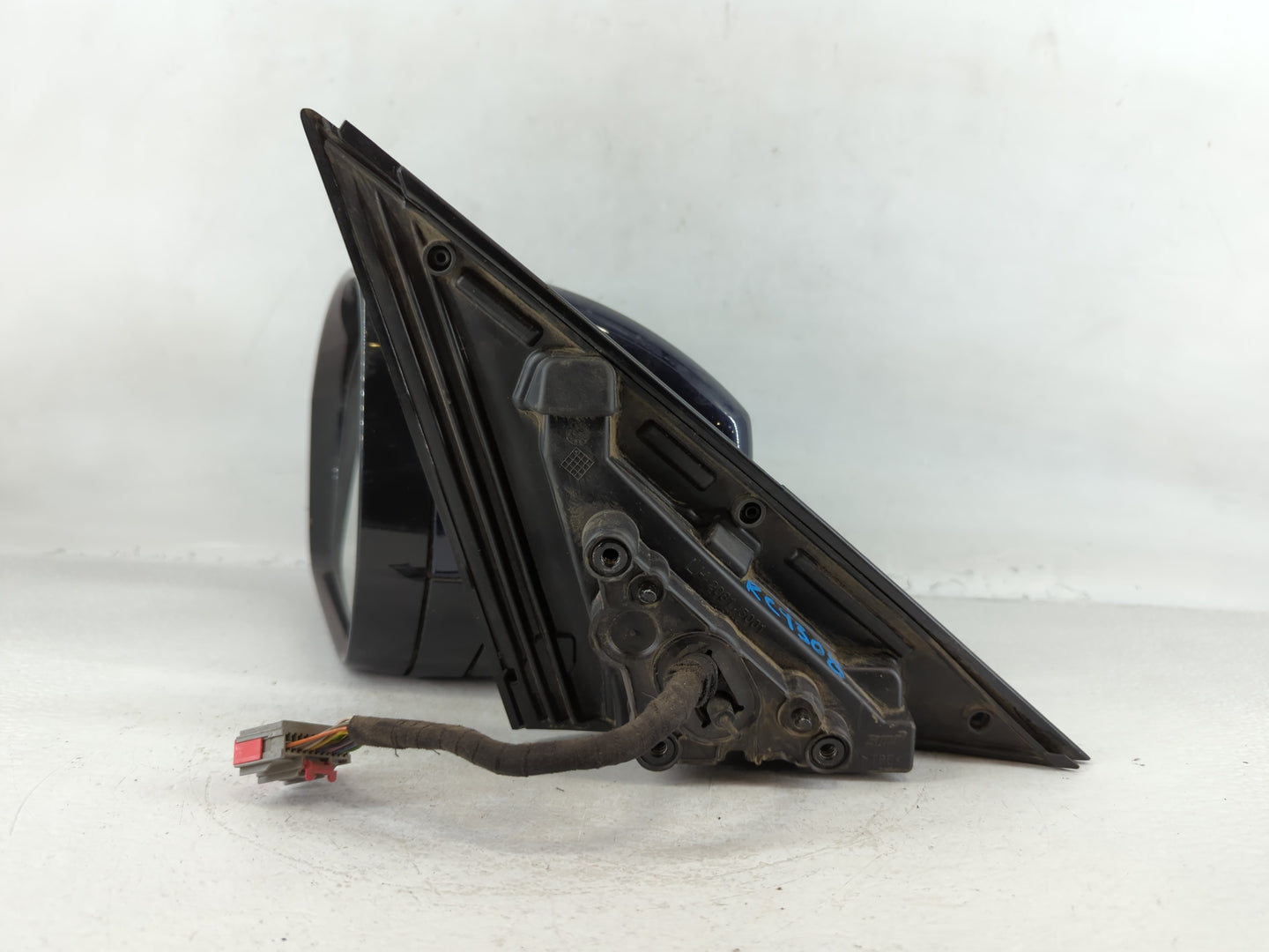 2015 Nissan Rogue Sport Driver Side View Mirror - Left Door Mirror OEM Used - Oemusedautoparts1.com