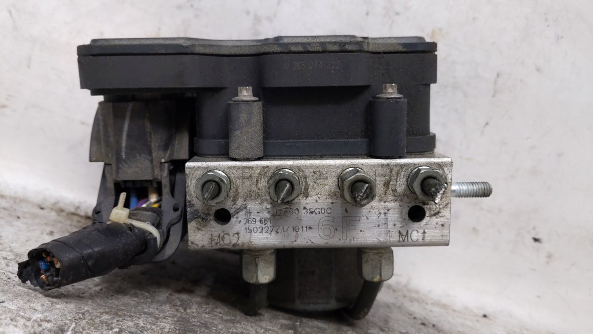 2014-2015 Nissan Sentra Anti-Lock Brake ABS Pump Module Actuator OEM P/N:47660-3SG0C Fits Fits 2014 2015 OEM Used Auto Parts