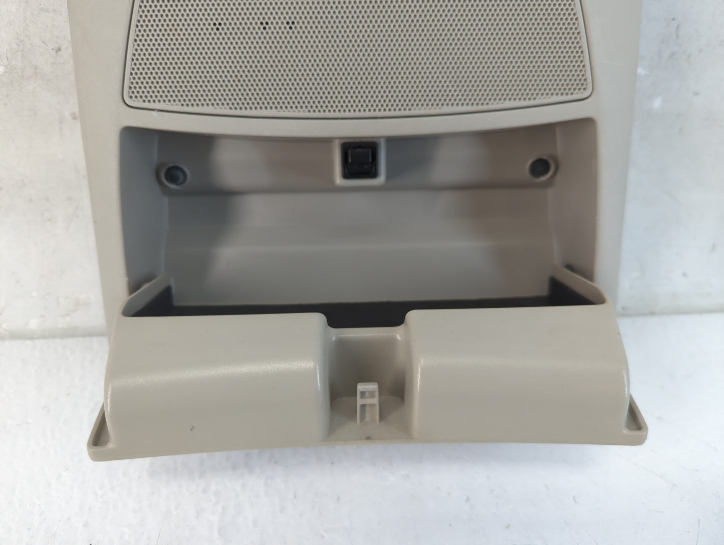 2015 Nissan Sentra Overhead Roof Console - Oemusedautoparts1.com