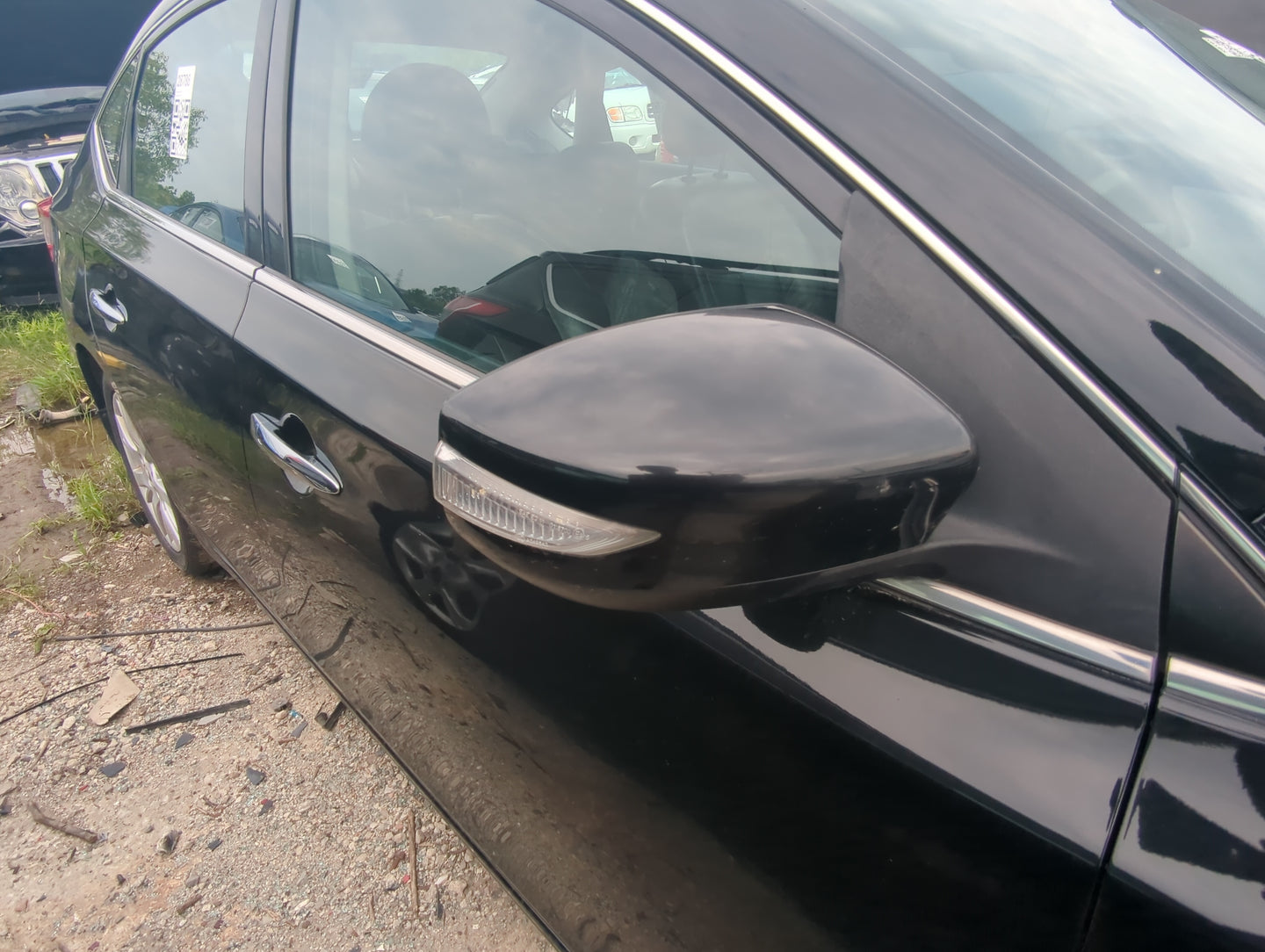 2013-2015 Nissan Sentra Passenger Side View Mirror - Right Door Mirror OEM Used - Oemusedautoparts1.com