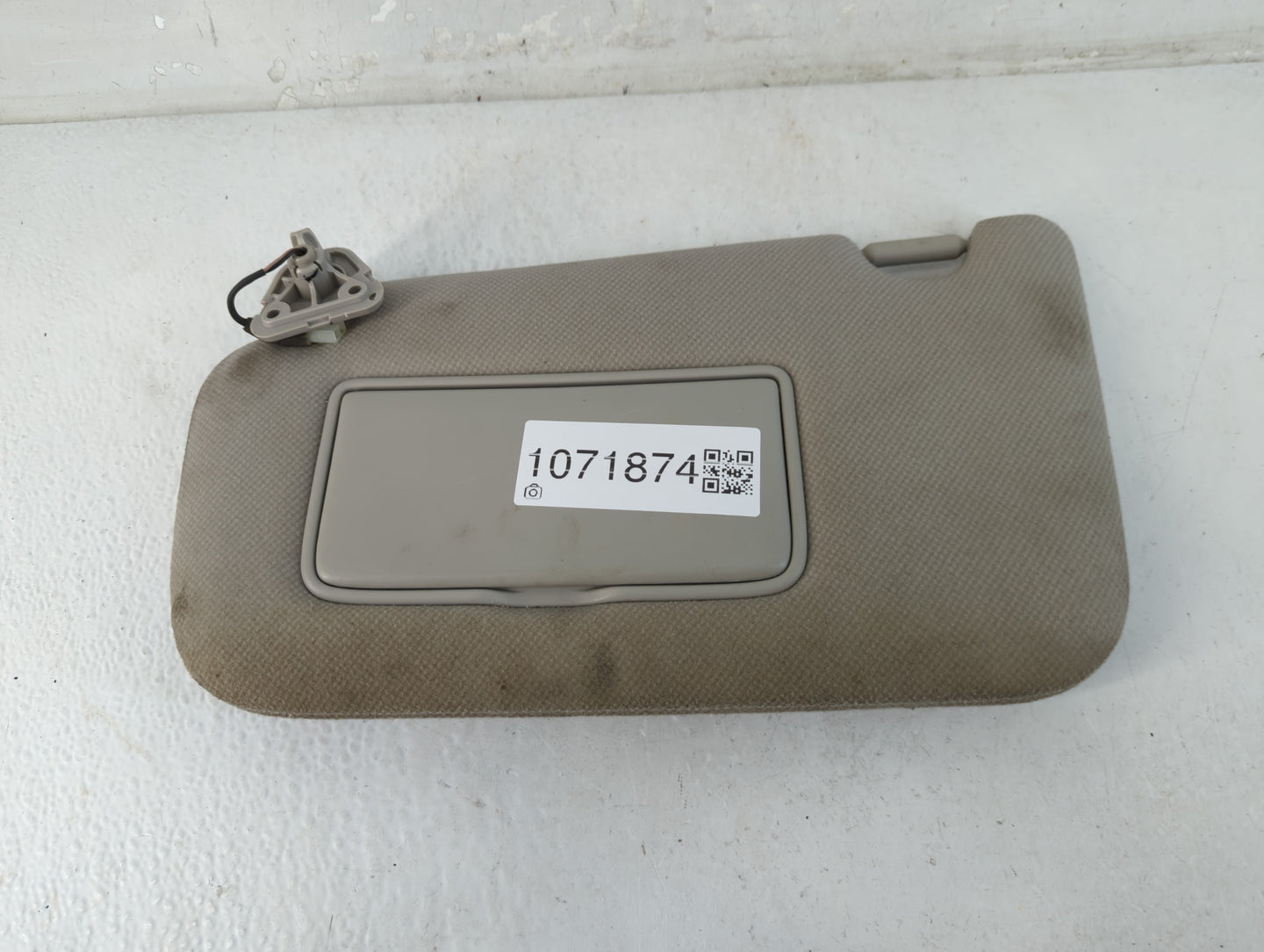 2013-2019 Nissan Sentra Sun Visor Shade Replacement Driver Left Mirror Fits Fits 2013 2014 2015 2016 2017 2018 2019 OEM Used