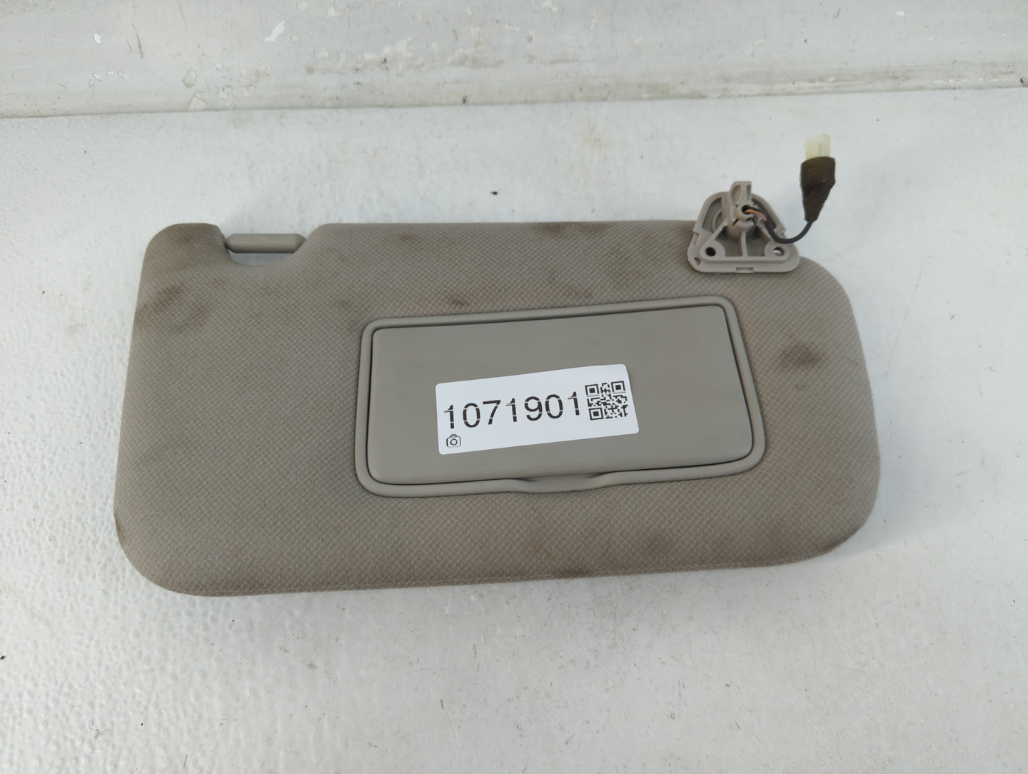2013-2019 Nissan Sentra Sun Visor Shade Replacement Passenger Right Mirror Fits Fits 2013 2014 2015 2016 2017 2018 2019 OEM 