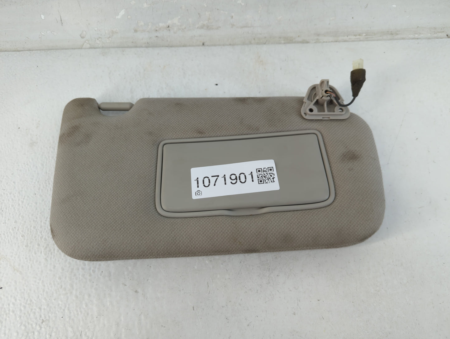 2013-2019 Nissan Sentra Sun Visor Shade Replacement Passenger Right Mirror Fits Fits 2013 2014 2015 2016 2017 2018 2019 OEM 