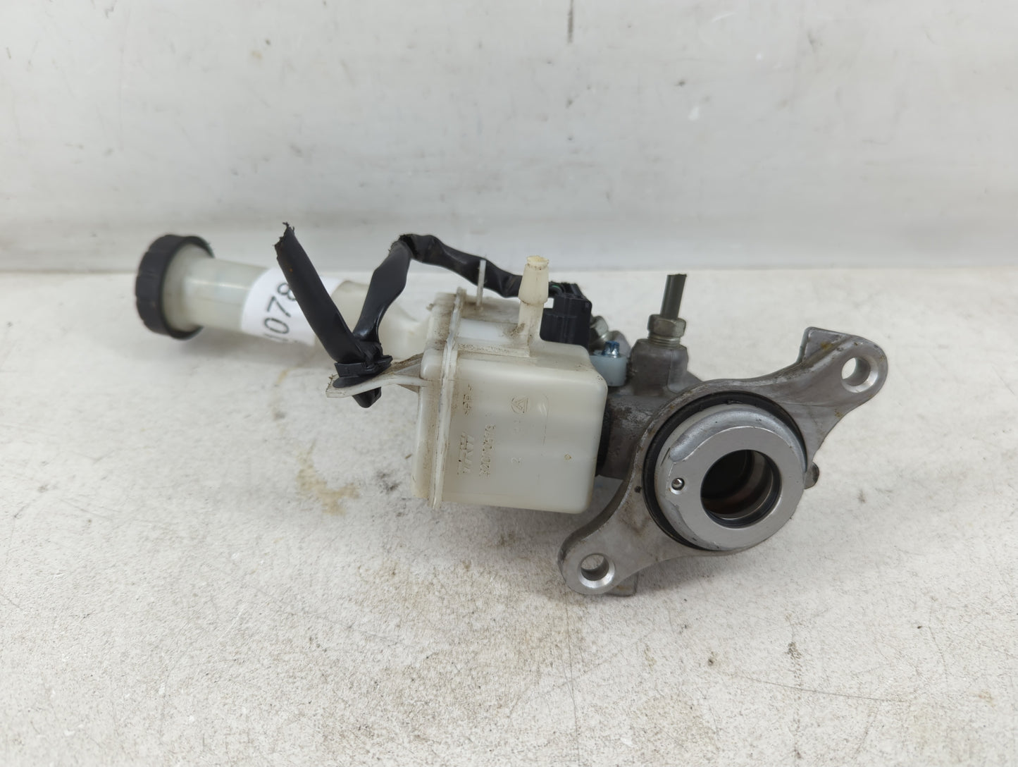2013-2019 Nissan Sentra Brake Master Cylinder 1078330 - Oemusedautoparts1.com