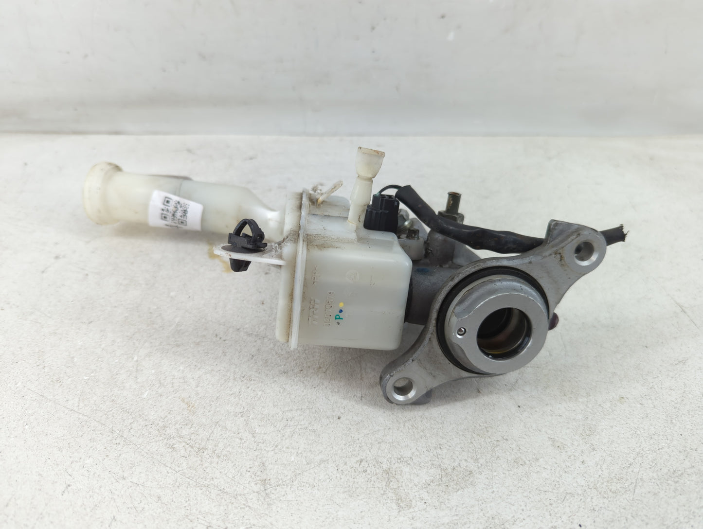2013-2019 Nissan Sentra Brake Master Cylinder 1078334 - Oemusedautoparts1.com