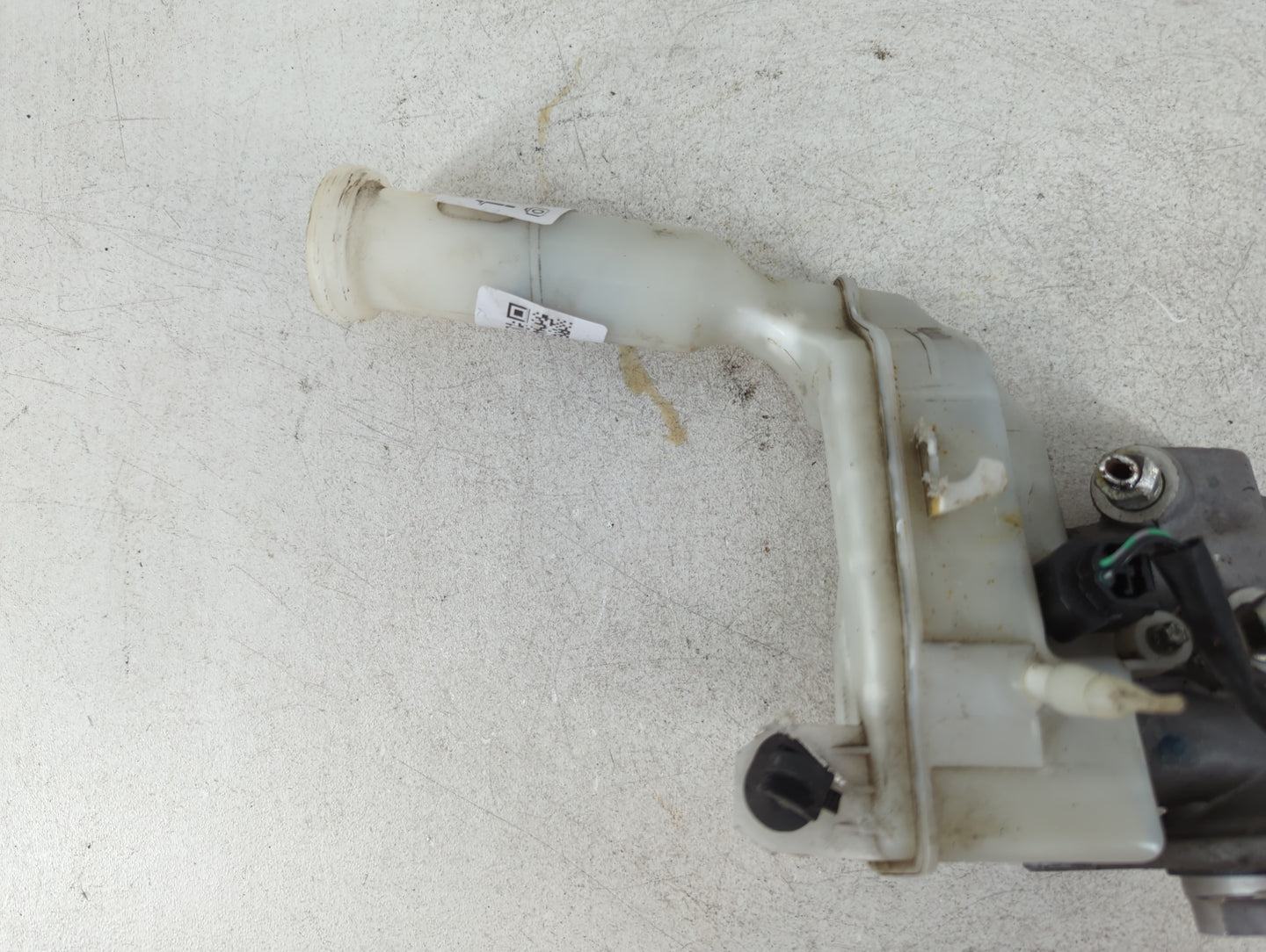 2013-2019 Nissan Sentra Brake Master Cylinder 1078334 - Oemusedautoparts1.com