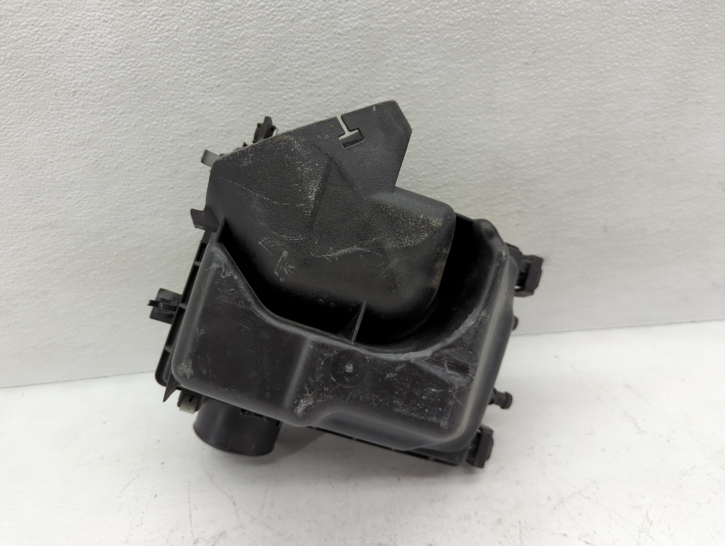 2015 Nissan Sentra Air Cleaner Intake-duct Hose Tube Black - Oemusedautoparts1.com