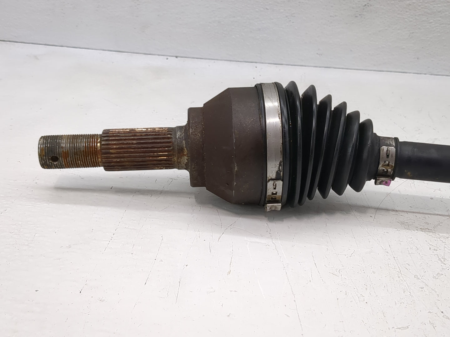 2013-2019 Nissan Sentra Axle Shaft Front Passenger Cv C/v - Oemusedautoparts1.com