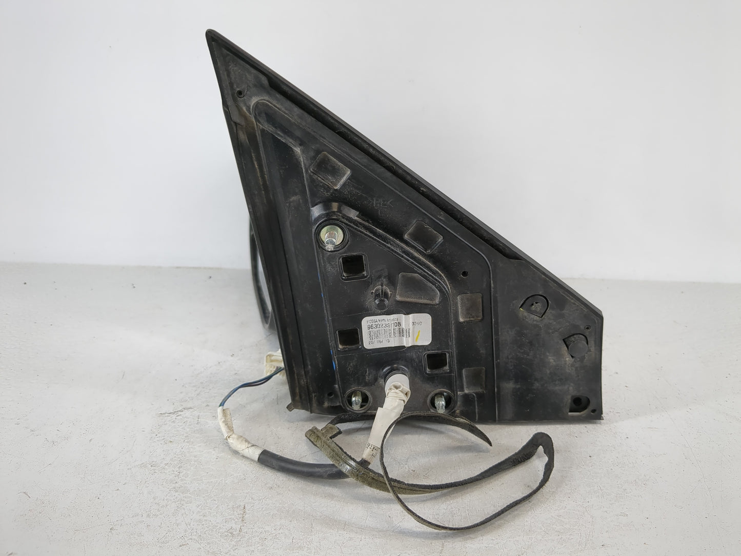 2013-2015 Nissan Sentra Driver Side View Mirror - Left Door Mirror OEM Used - Oemusedautoparts1.com