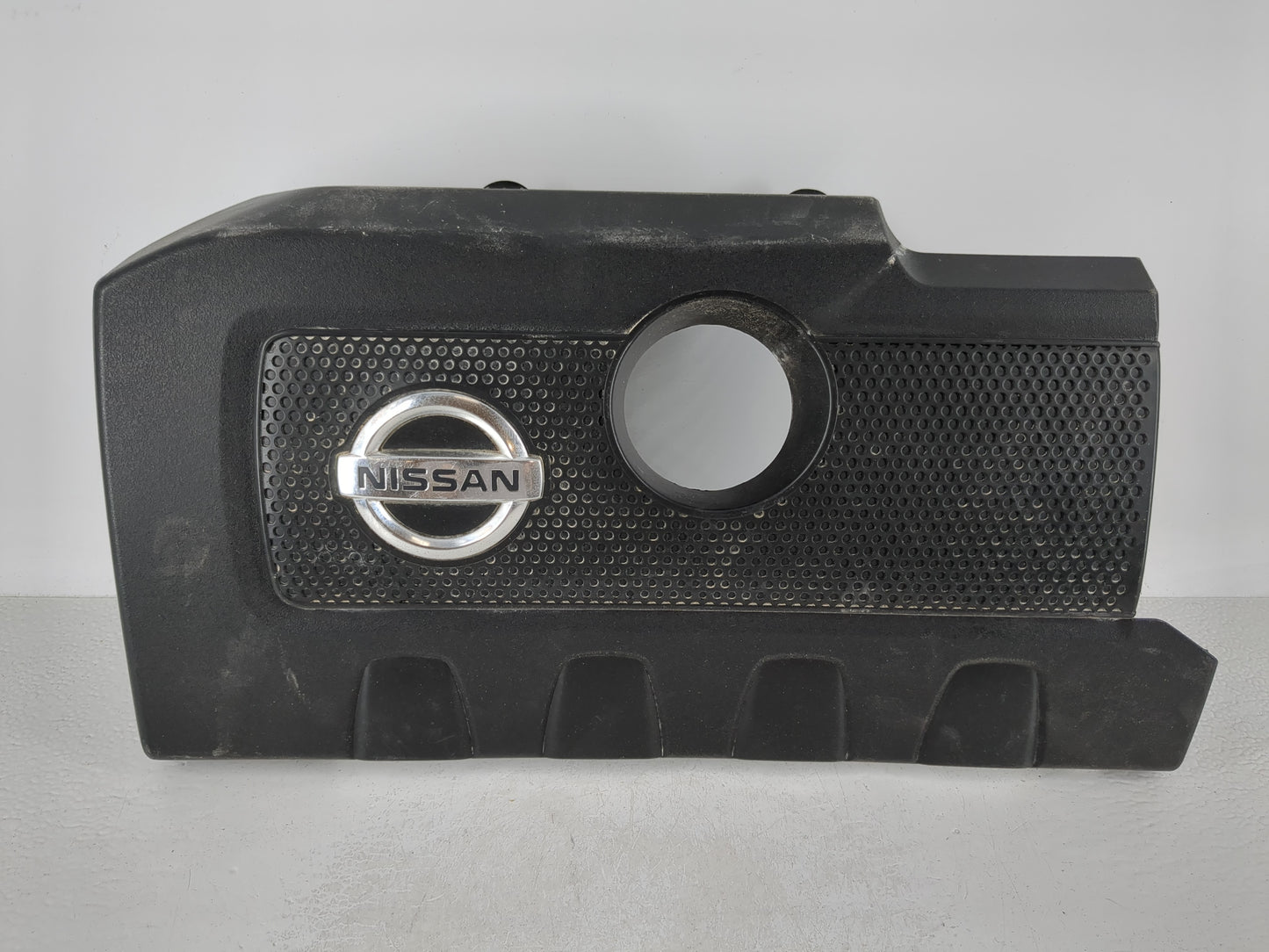 2015 Nissan Sentra Engine Cover - Oemusedautoparts1.com