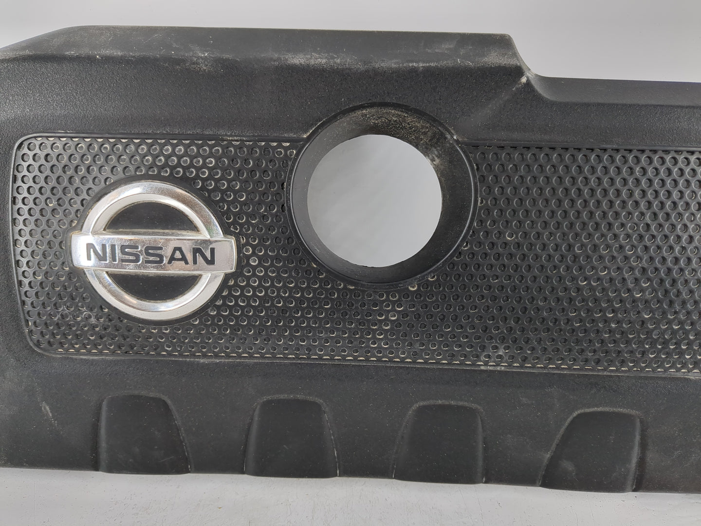 2015 Nissan Sentra Engine Cover - Oemusedautoparts1.com