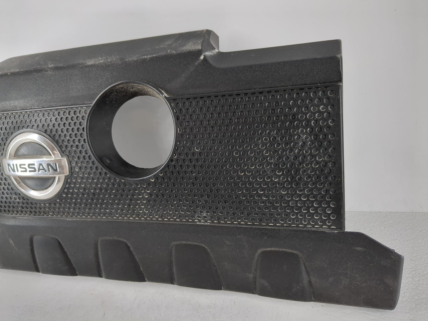 2015 Nissan Sentra Engine Cover - Oemusedautoparts1.com