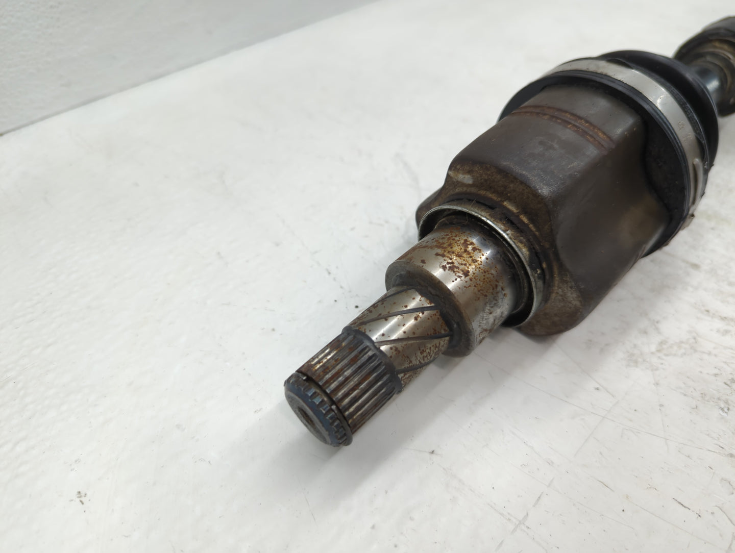 2013-2019 Nissan Sentra Axle Shaft Front Passenger Cv C/v - Oemusedautoparts1.com