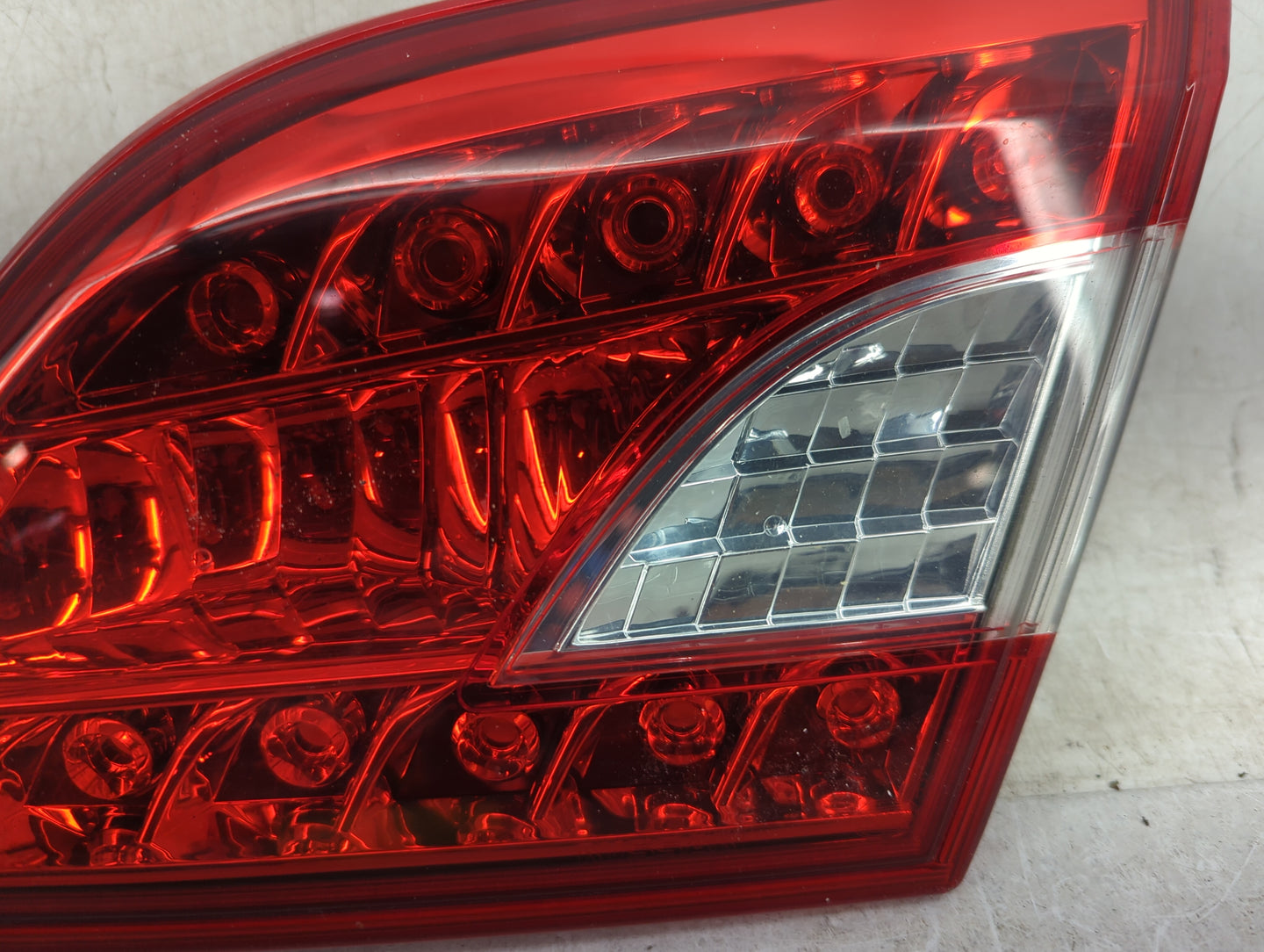 2013-2015 Nissan Sentra Passenger Right Side Deck Lid Mounted Tail Light - Oemusedautoparts1.com