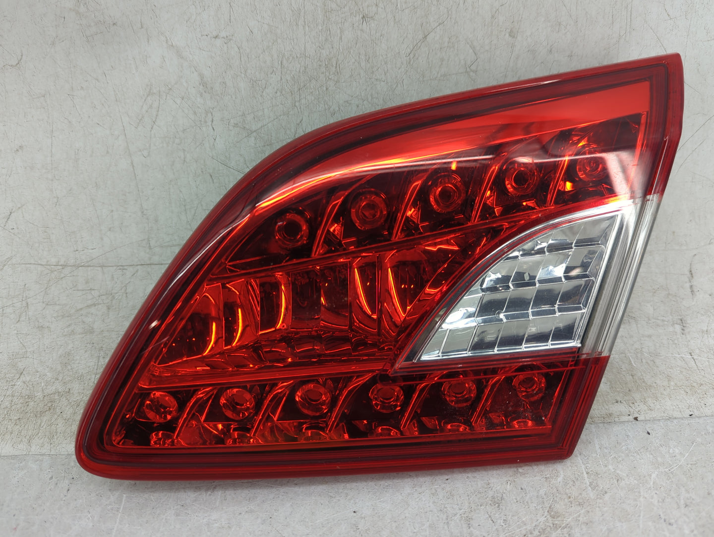 2013-2015 Nissan Sentra Passenger Right Side Deck Lid Mounted Tail Light - Oemusedautoparts1.com