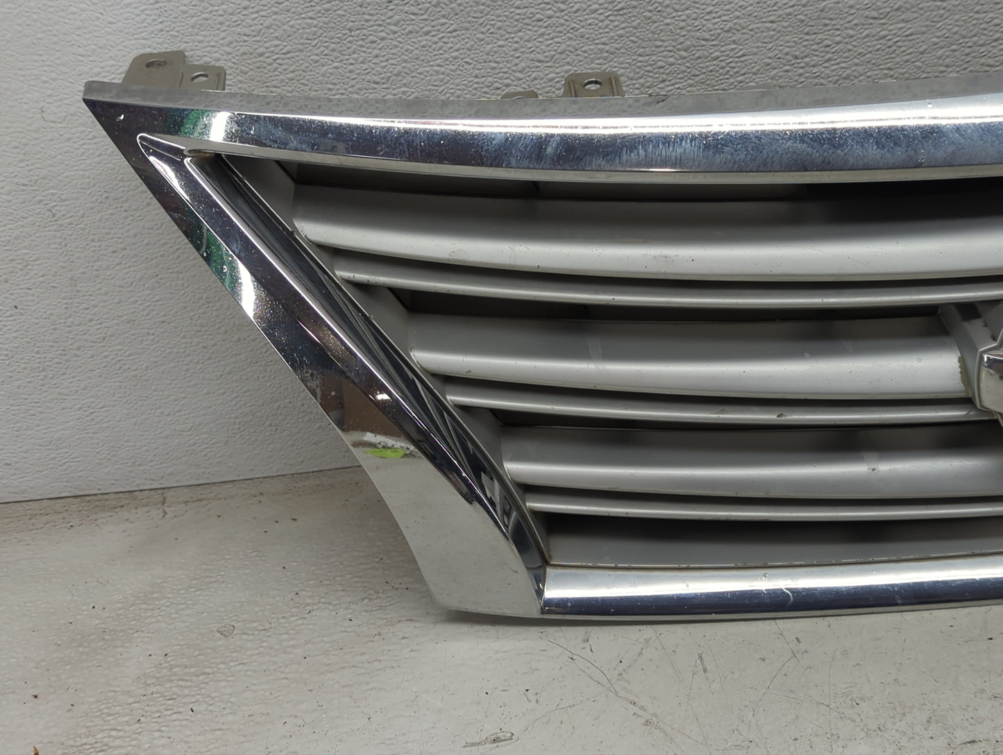 2013-2015 Nissan Sentra Front Grille Bumper Not Included - Oemusedautoparts1.com
