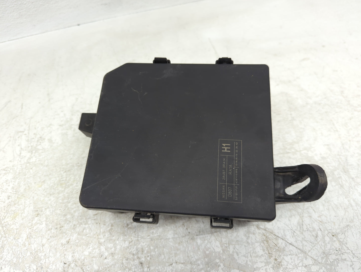 2013-2019 Nissan Sentra Fusebox Fuse Box Panel Relay Module P/N:284B7 3RA1B Fits Fits 2013 2014 2015 2016 2017 2018 2019 OEM