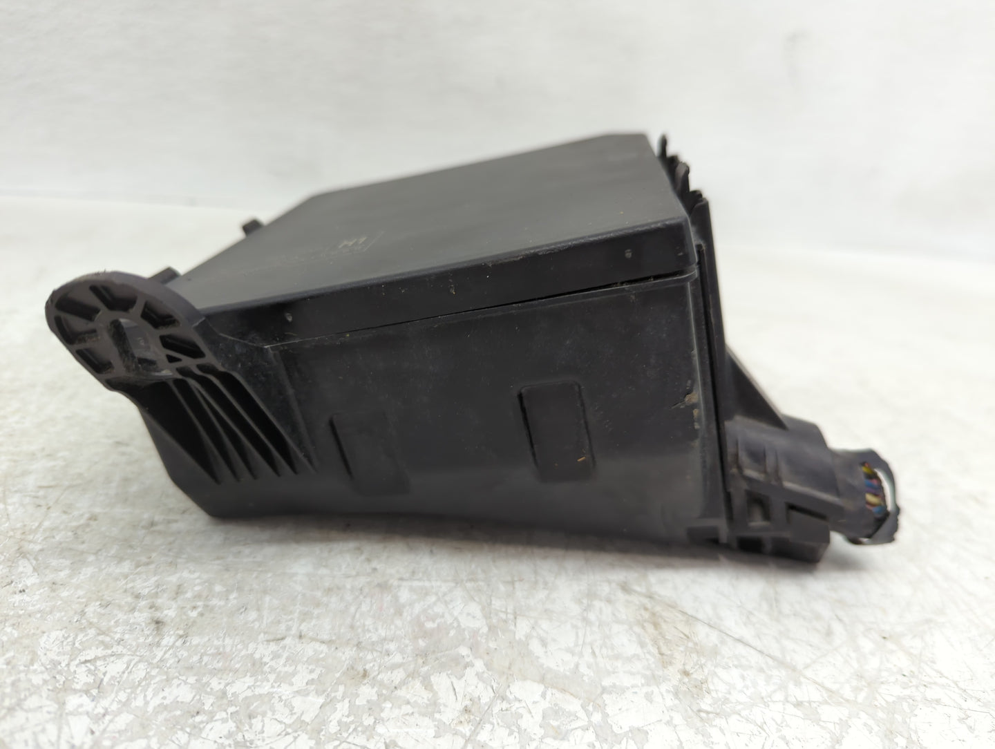 2013-2019 Nissan Sentra Fusebox Fuse Box Panel Relay Module P/N:284B7 3RA1B Fits Fits 2013 2014 2015 2016 2017 2018 2019 OEM