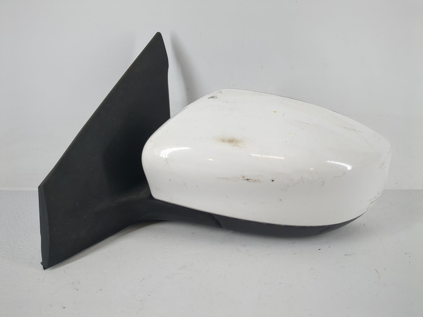 2013-2015 Nissan Sentra Driver Left Side View Manual Door Mirror - Oemusedautoparts1.com