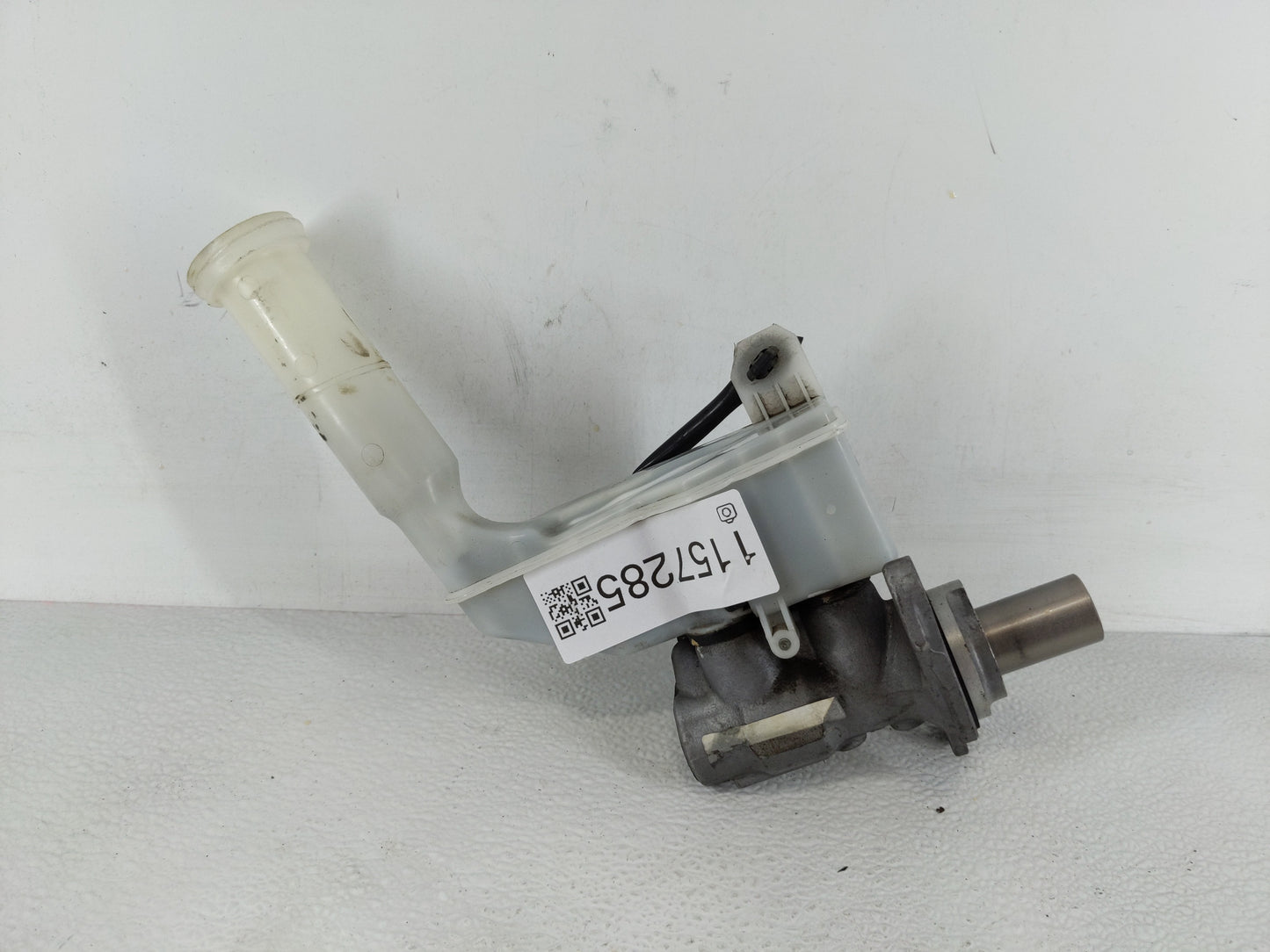 2013-2019 Nissan Sentra Brake Master Cylinder 1157285 - Oemusedautoparts1.com