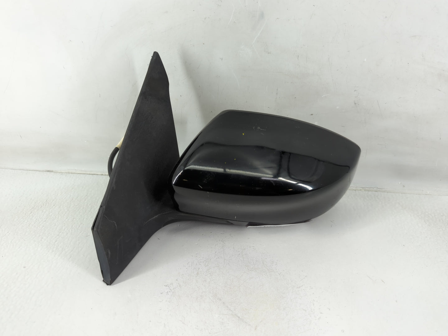 2013-2015 Nissan Sentra Driver Side View Mirror - Left Door Mirror OEM Used - Oemusedautoparts1.com