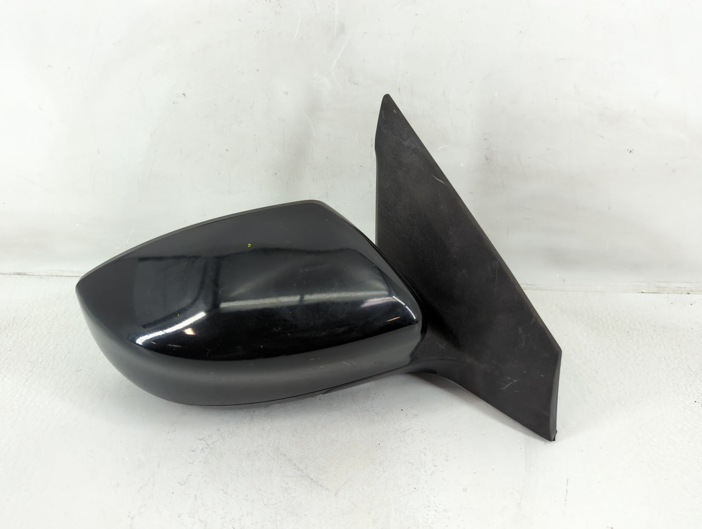 2013-2015 Nissan Sentra Passenger Side View Mirror - Right Door Mirror OEM Used - Oemusedautoparts1.com