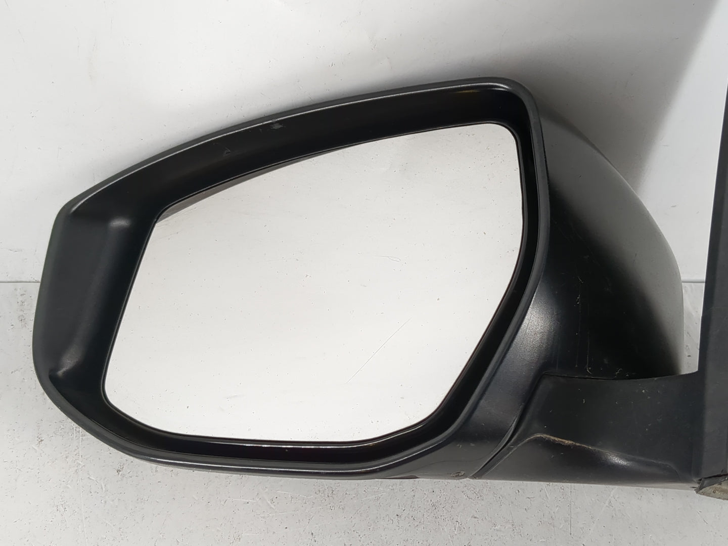 2013-2015 Nissan Sentra Driver Side View Mirror - Left Door Mirror OEM Used - Oemusedautoparts1.com