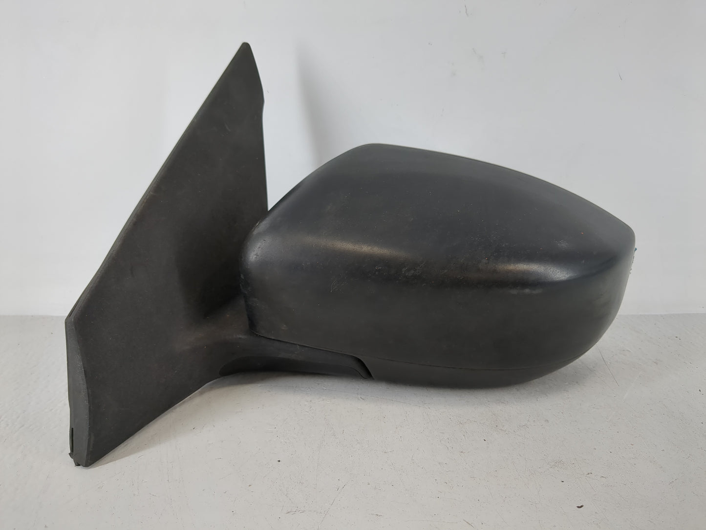 2013-2015 Nissan Sentra Driver Side View Mirror - Left Door Mirror OEM Used - Oemusedautoparts1.com