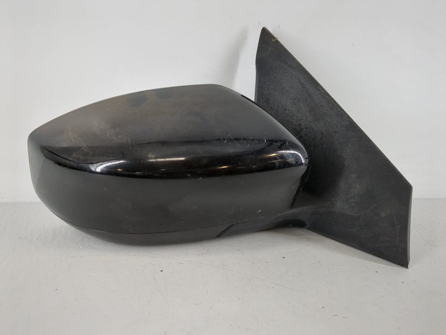 2013-2015 Nissan Sentra Passenger Side View Mirror - Right Door Mirror OEM Used - Oemusedautoparts1.com