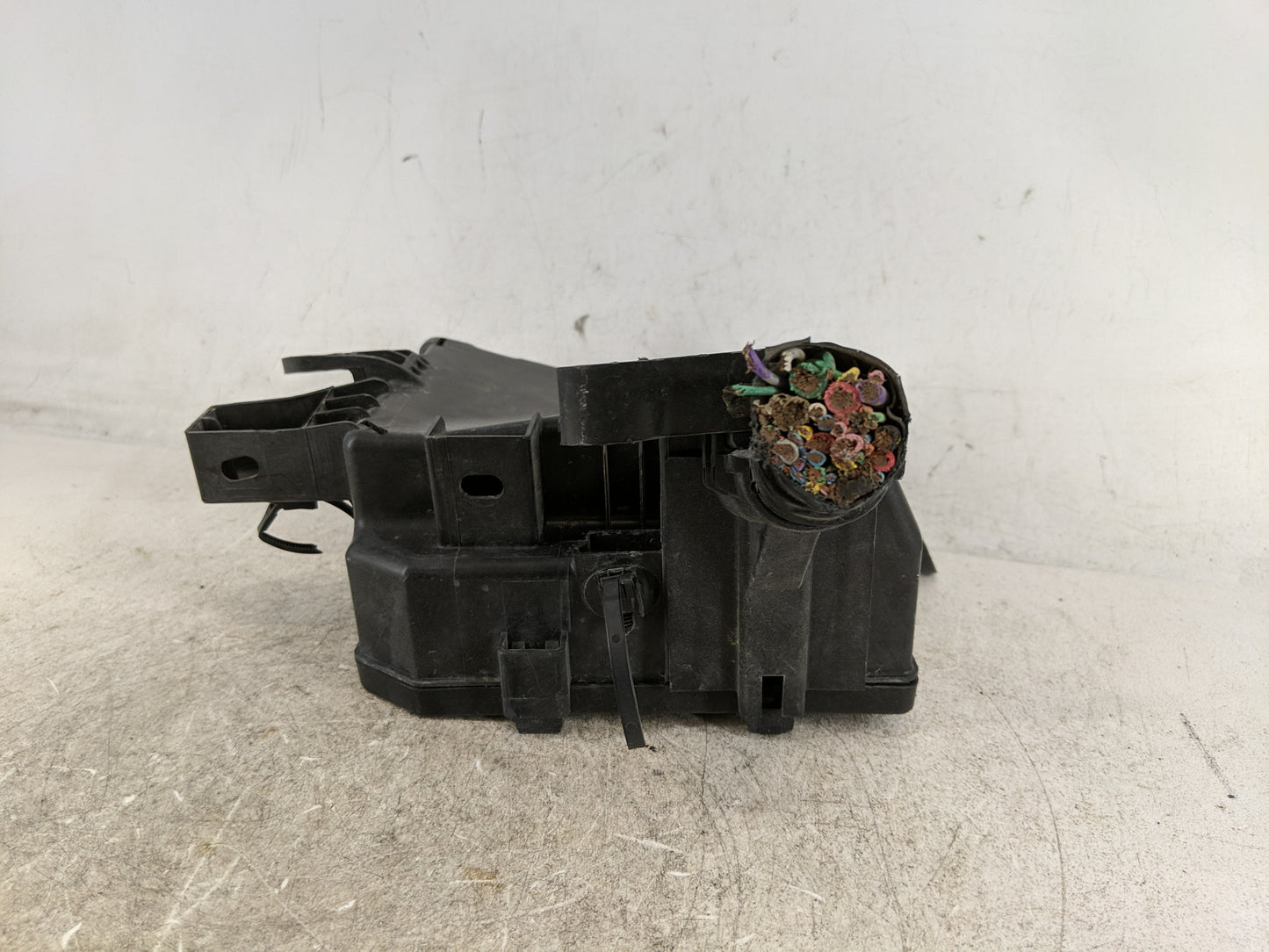 2015 Nissan Sentra Fusebox Fuse Box Panel Relay Module P/N:284B7 3RA1B Fits OEM Used Auto Parts - Oemusedautoparts1.com