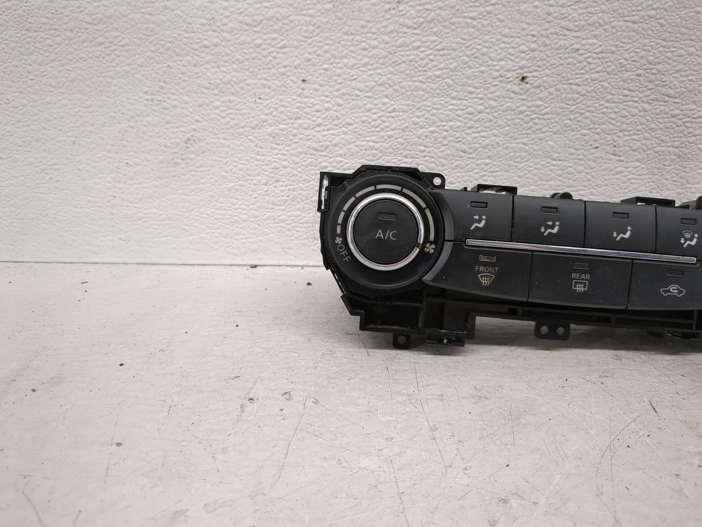 2015-2017 Nissan Sentra Climate Control Module Temperature AC/Heater Replacement Fits Fits 2015 2016 2017 OEM Used Auto Part